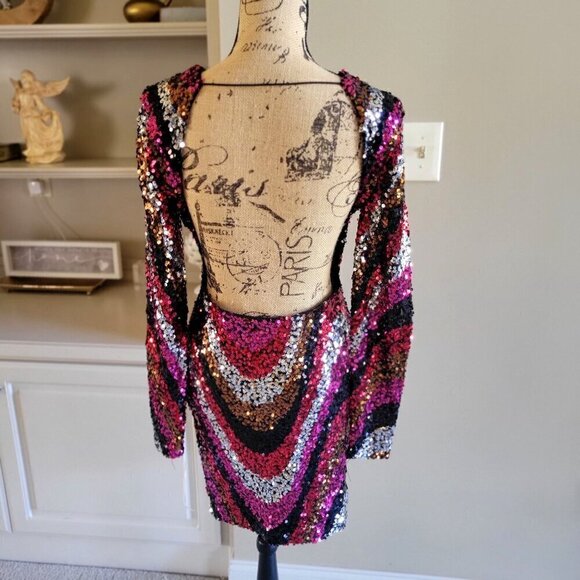 B. Darlin Sequin  Long Sleeve Backless Dress Junior  Size L - Picture 3 of 9